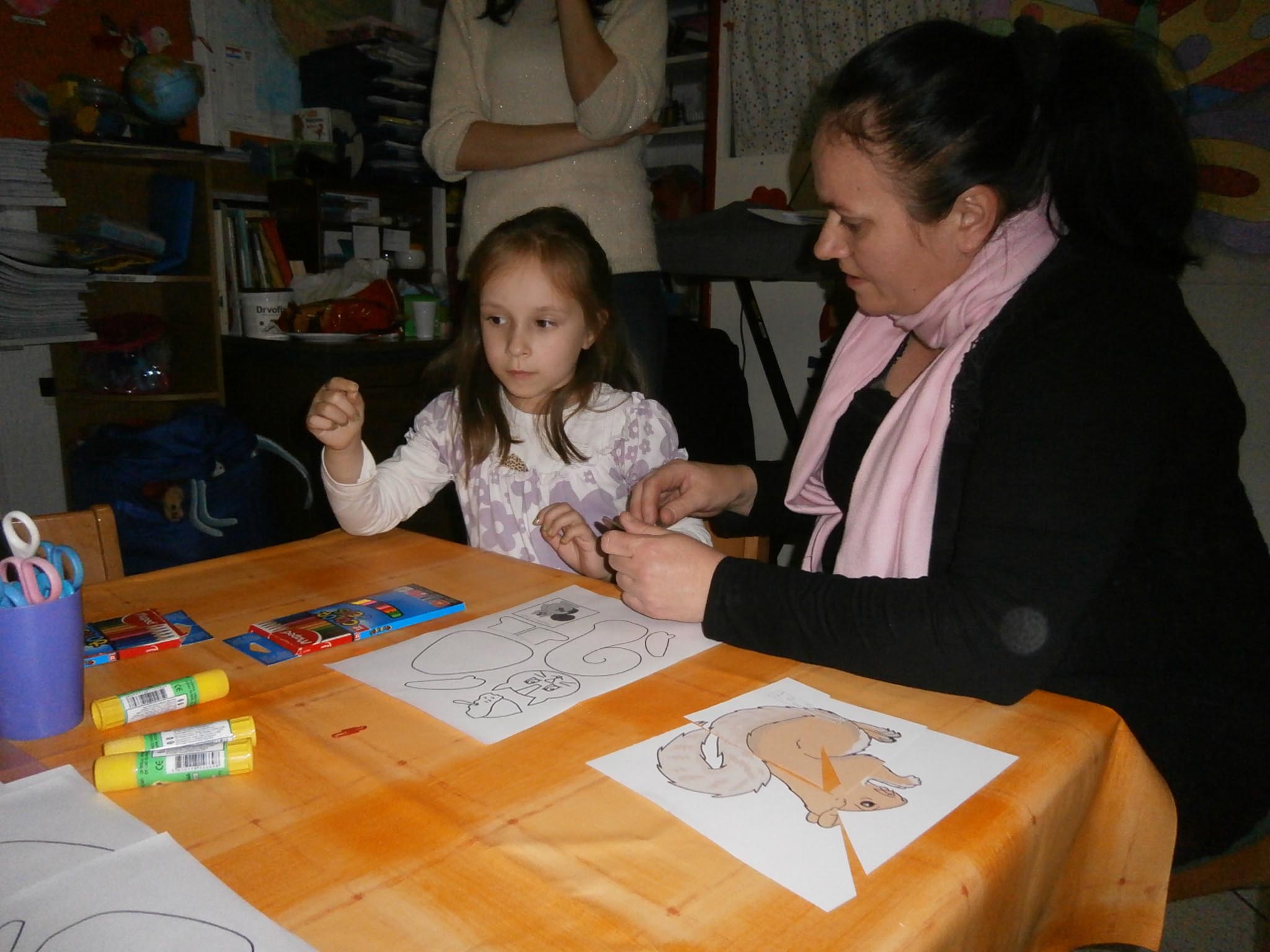 Održana četvrta radionica “Zajedno u radu i igri” za djecu i roditelje u Donjim Andrijevcima