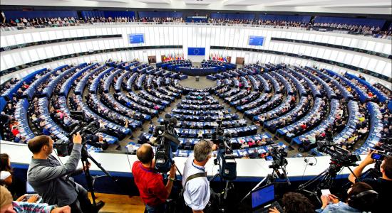 Postani urednikom Facebook stranice Europskog parlamenta